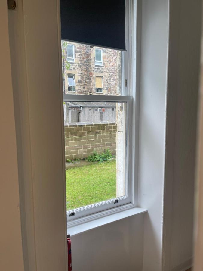 Ground Floor 1 Bedroom Flat In The City Centre Edinburgh Eksteriør bilde