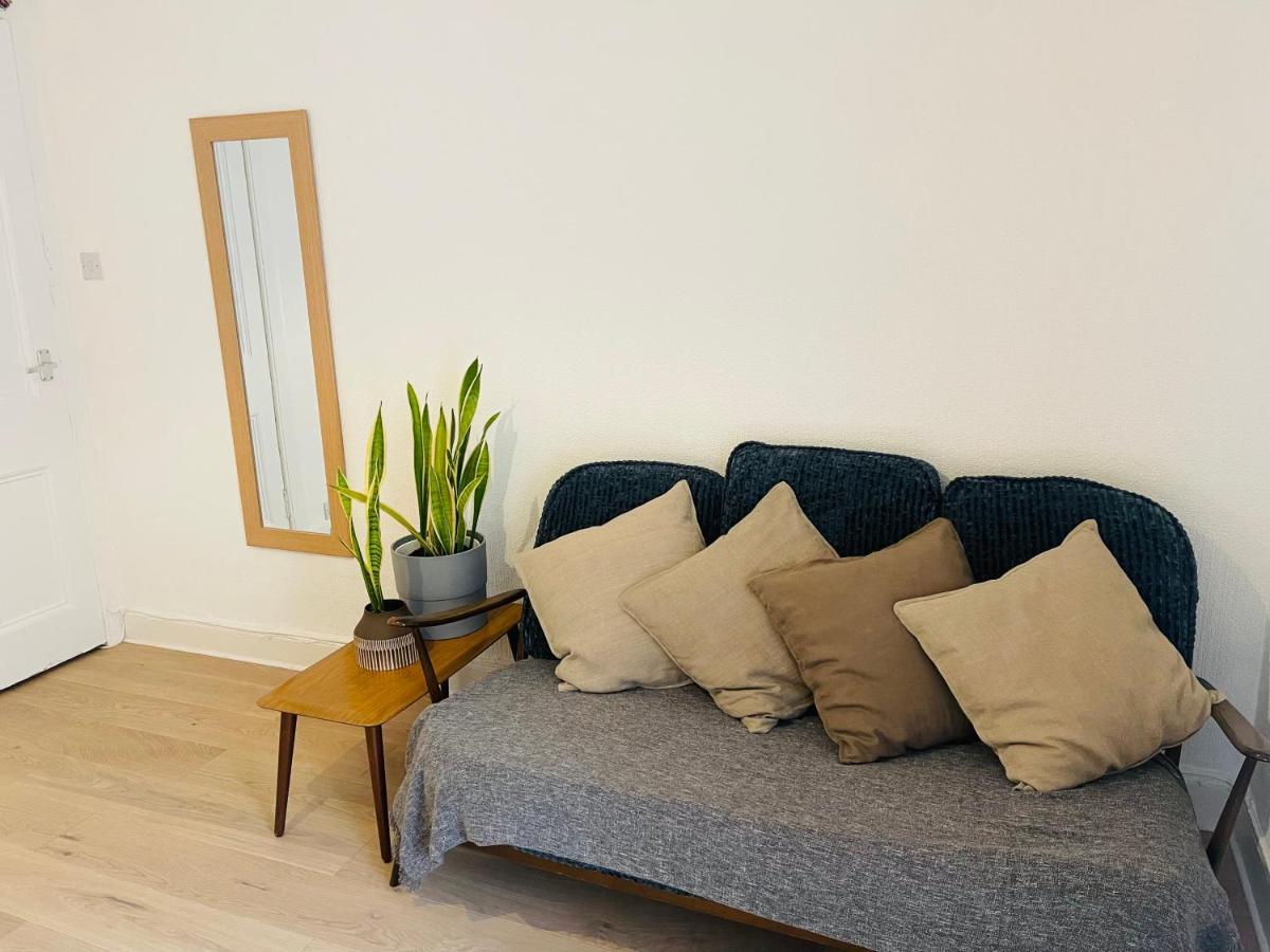 Ground Floor 1 Bedroom Flat In The City Centre Edinburgh Eksteriør bilde