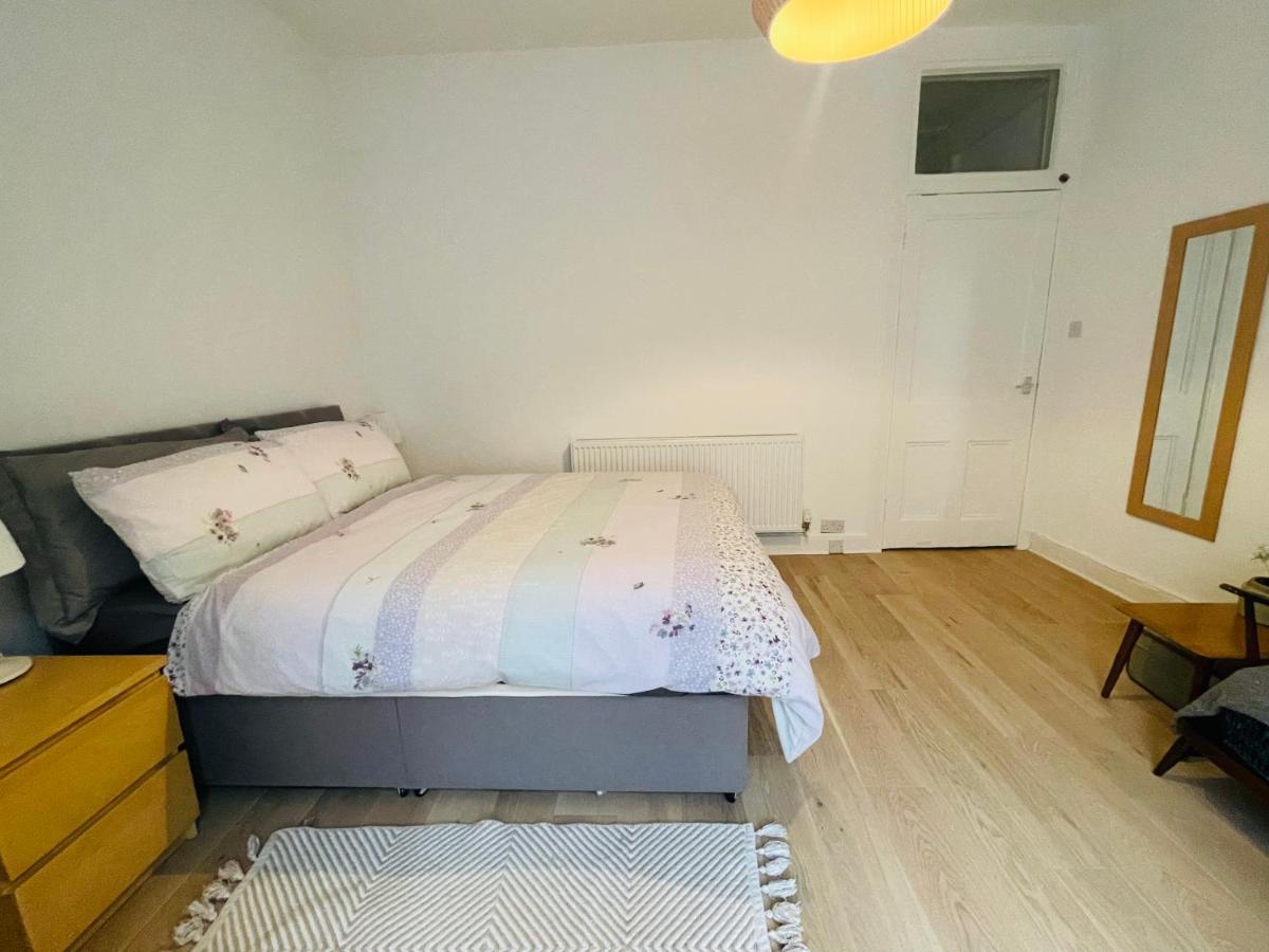 Ground Floor 1 Bedroom Flat In The City Centre Edinburgh Eksteriør bilde
