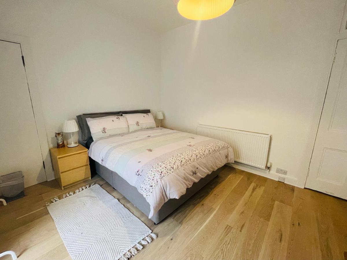 Ground Floor 1 Bedroom Flat In The City Centre Edinburgh Eksteriør bilde