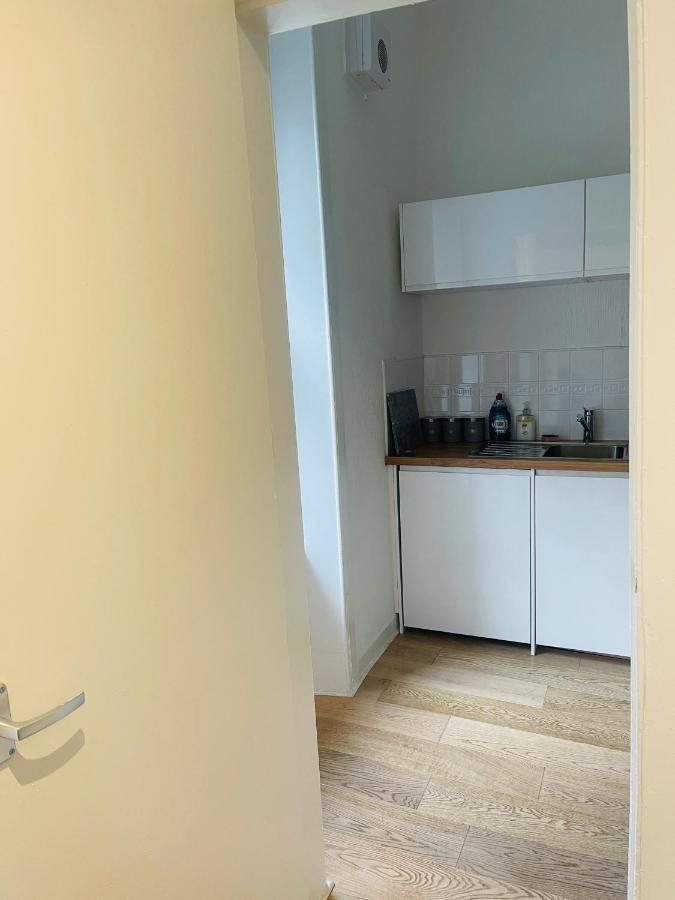 Ground Floor 1 Bedroom Flat In The City Centre Edinburgh Eksteriør bilde